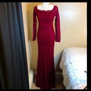Size L: EUC Caroline Fit & Flare Sequin Gown